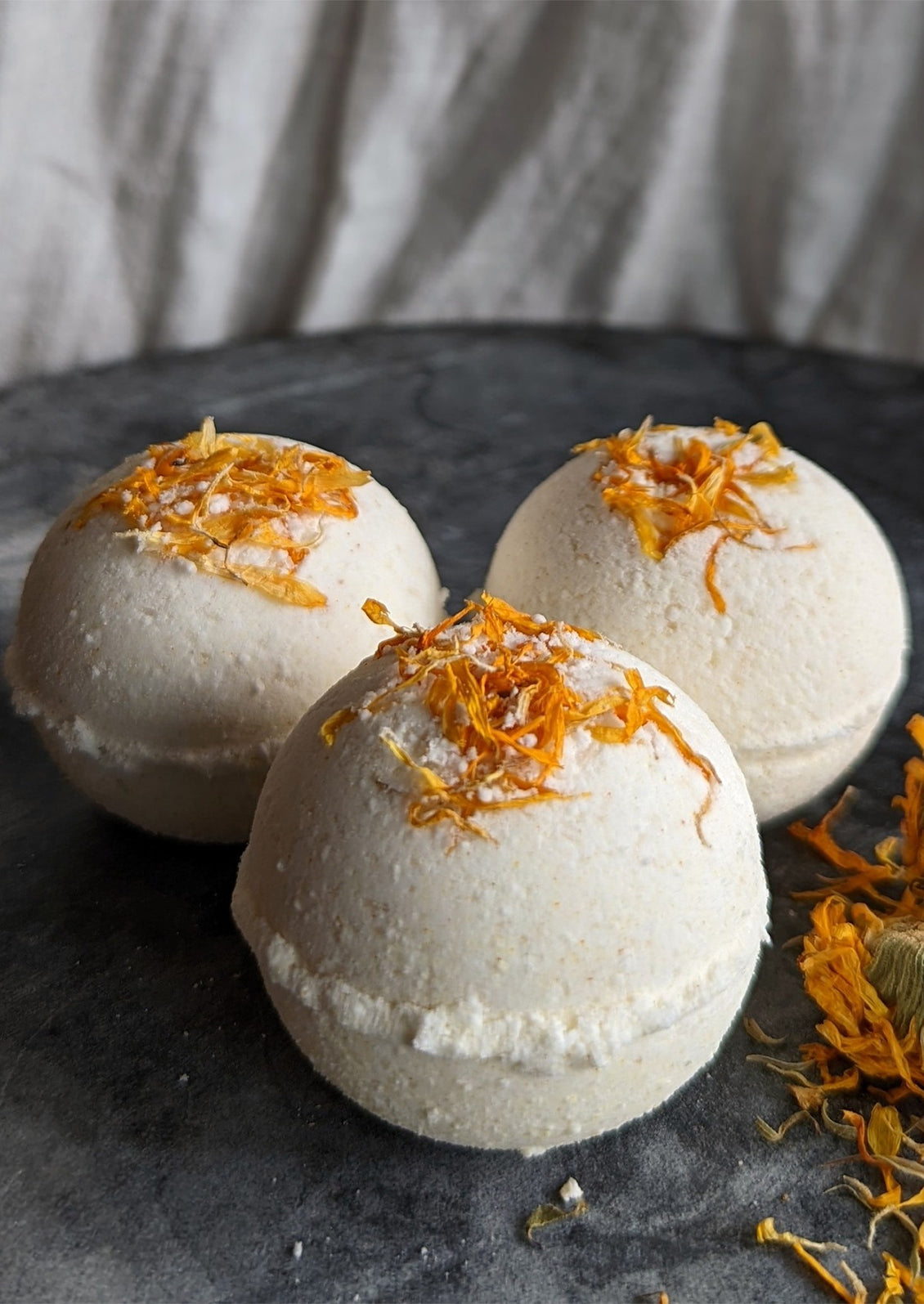 Bath bombs with calendula.