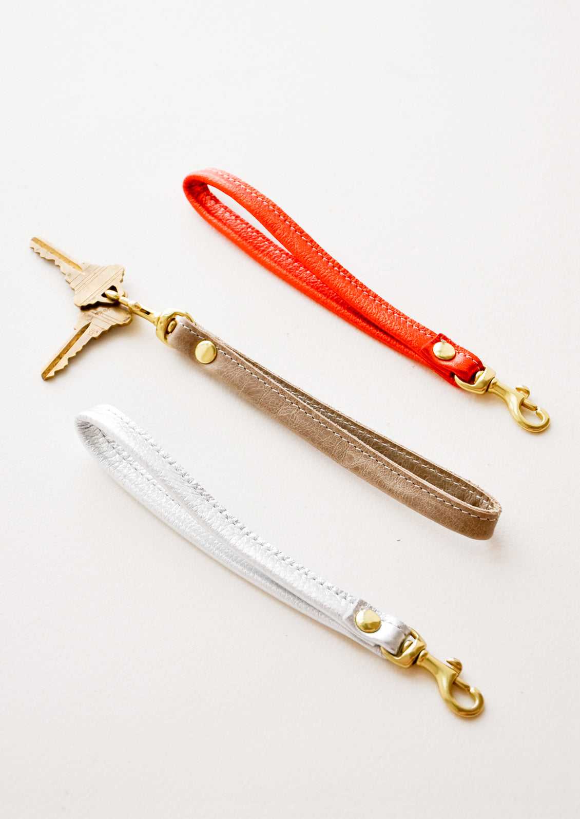 Leather Loop Keychain in - LEIF
