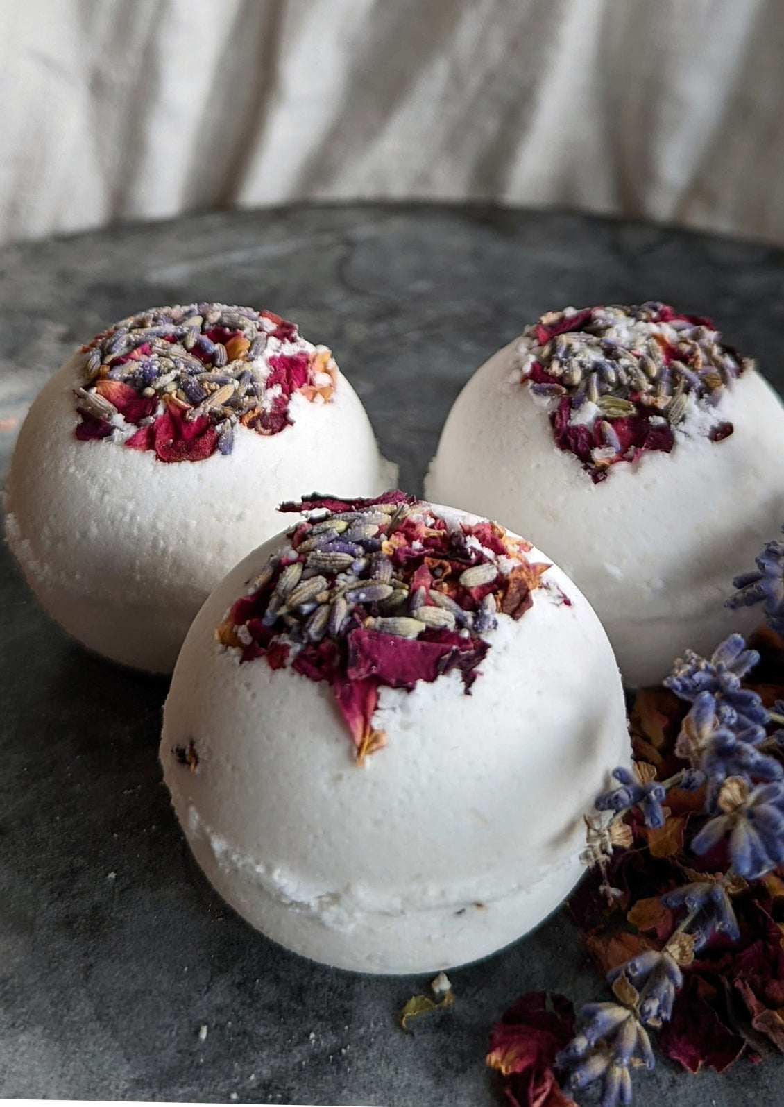 Bath bombs with lavender and rose petals.