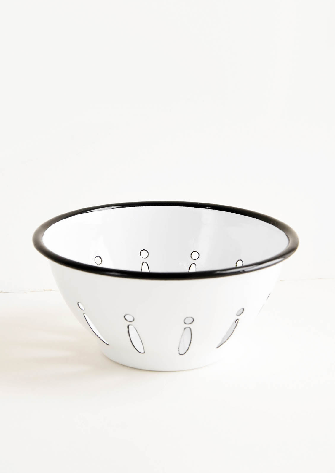 Pascal Enamel Berry Bowl
