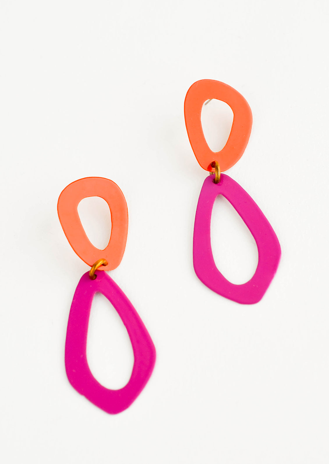 Two toned figure eight drop earrings in coral and fuchsia. 