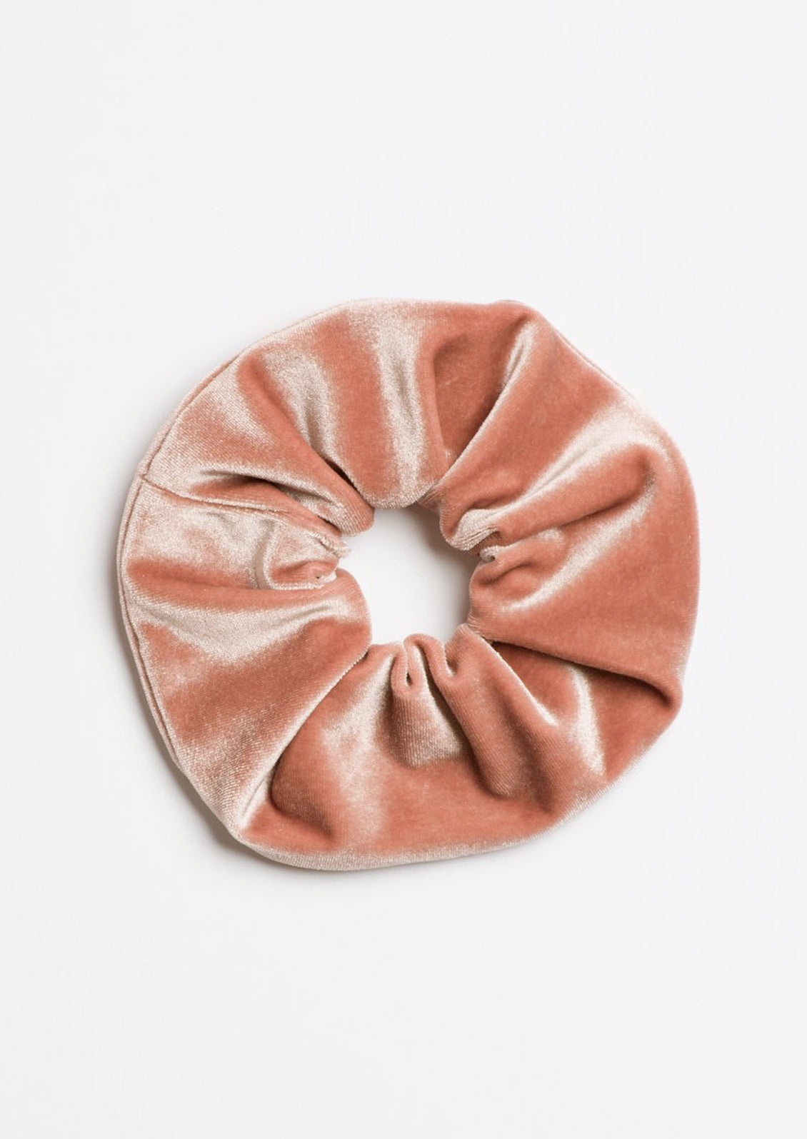 A velvet scrunchie in chai.